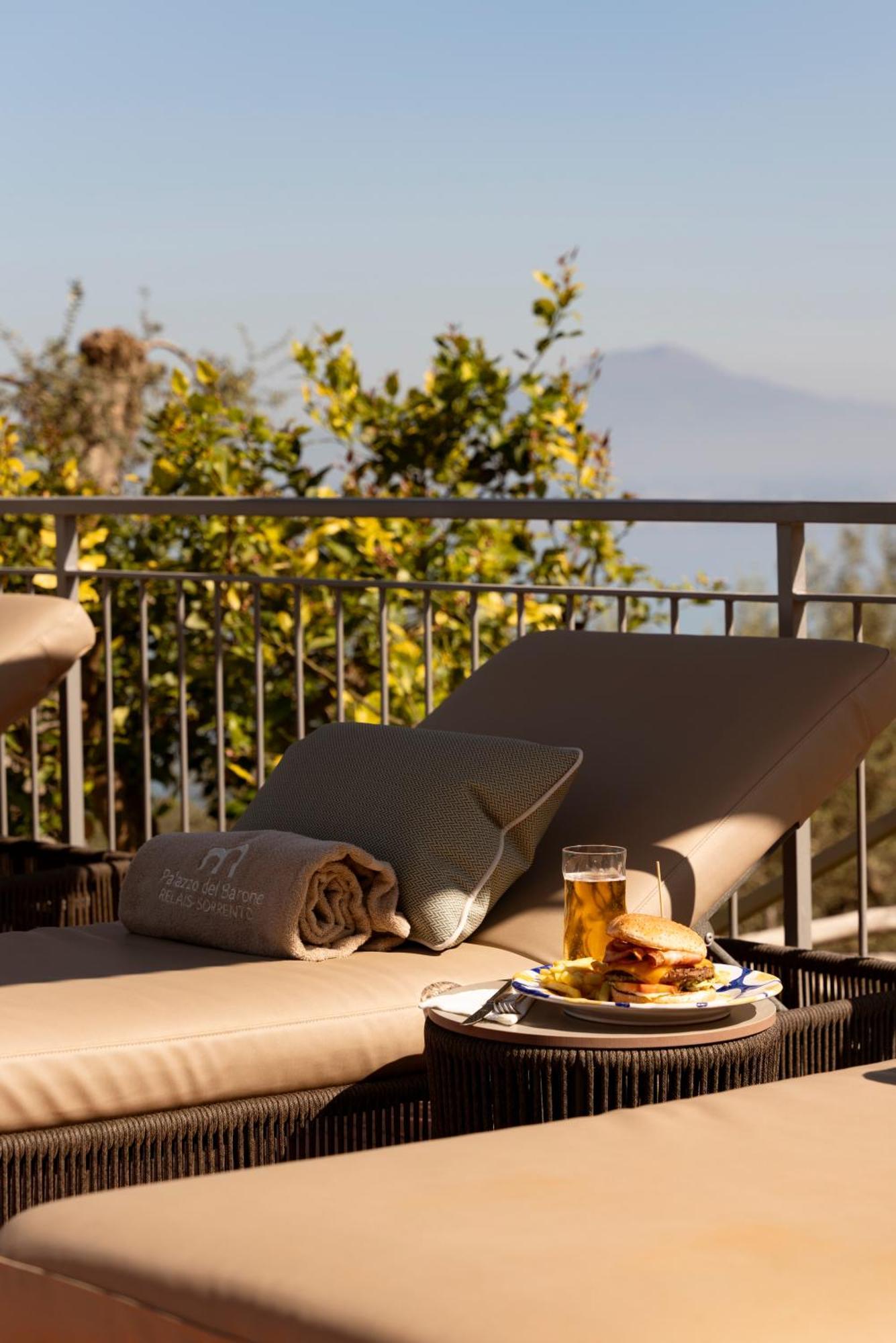 Relais Palazzo Del Barone (Adults Only) Hotel Sorrento Luaran gambar